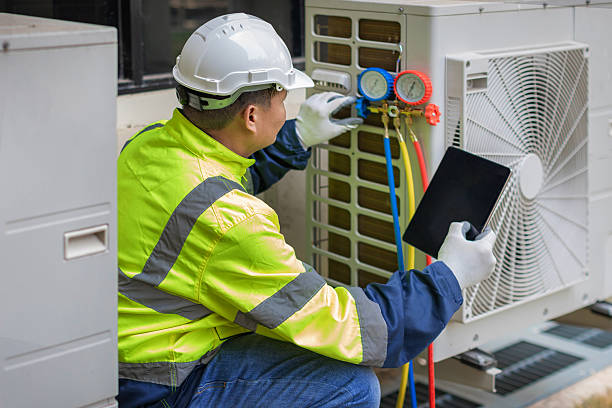 Professional Hvac technician working in Columbus, WI